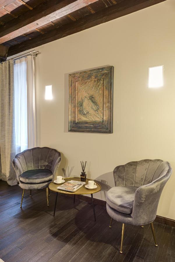Palazzo Duomo Suites In Udine Center Εξωτερικό φωτογραφία